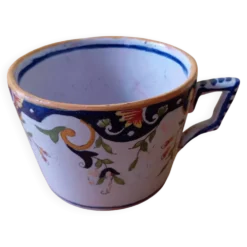Tasse Henriot Quimper ancienne