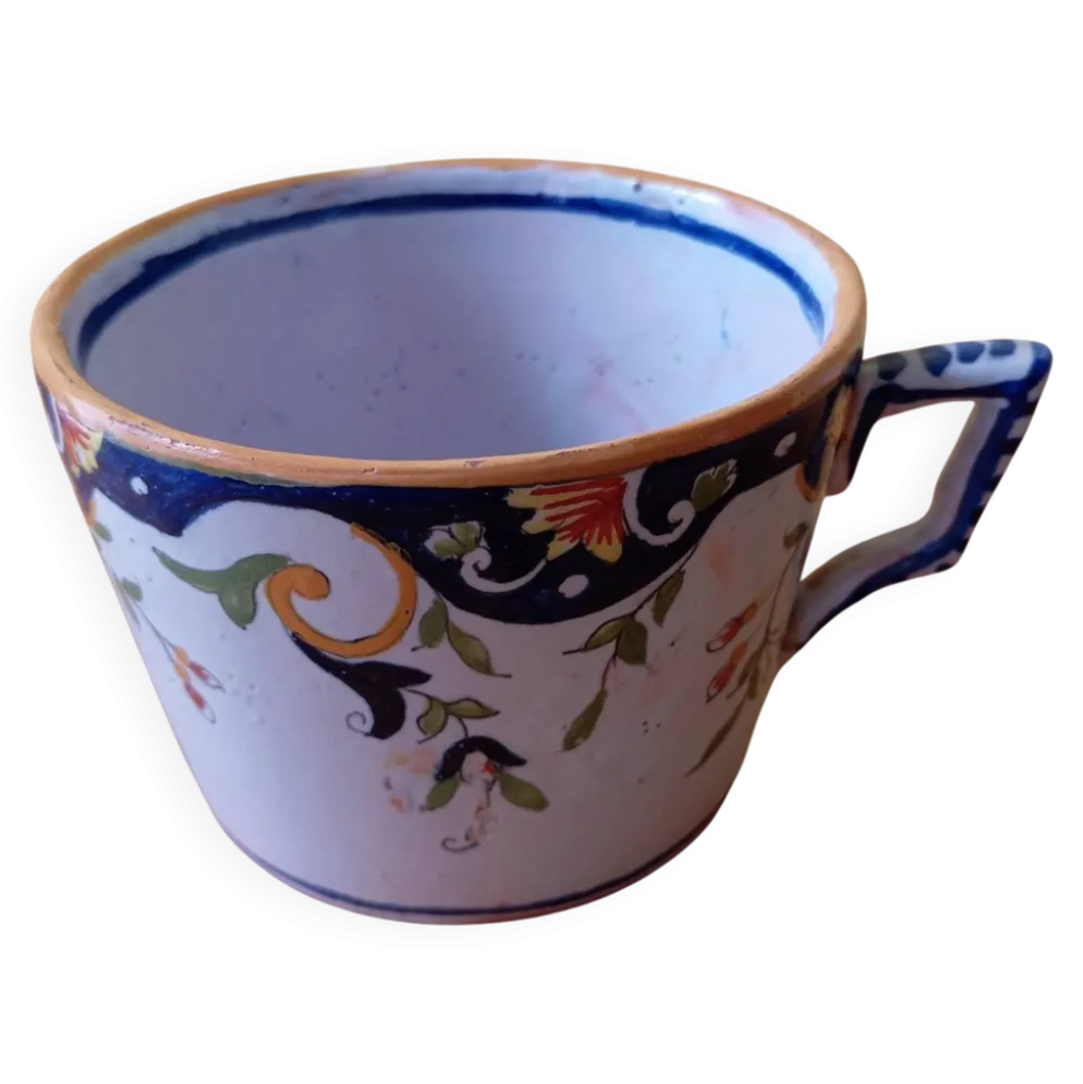 Tasse Henriot Quimper ancienne
