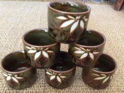 6 tasses