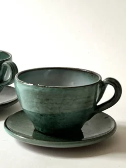 Tasses a café en céramique émaillée fait main et signée, La borne vers 1950