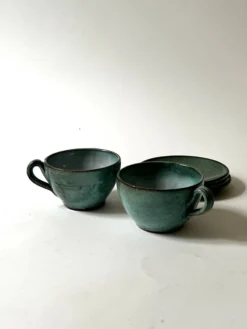 Tasses a café en céramique émaillée fait main et signée, La borne vers 1950