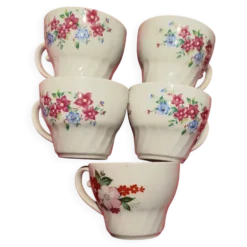 5 tasses à cadé avec soucoupes