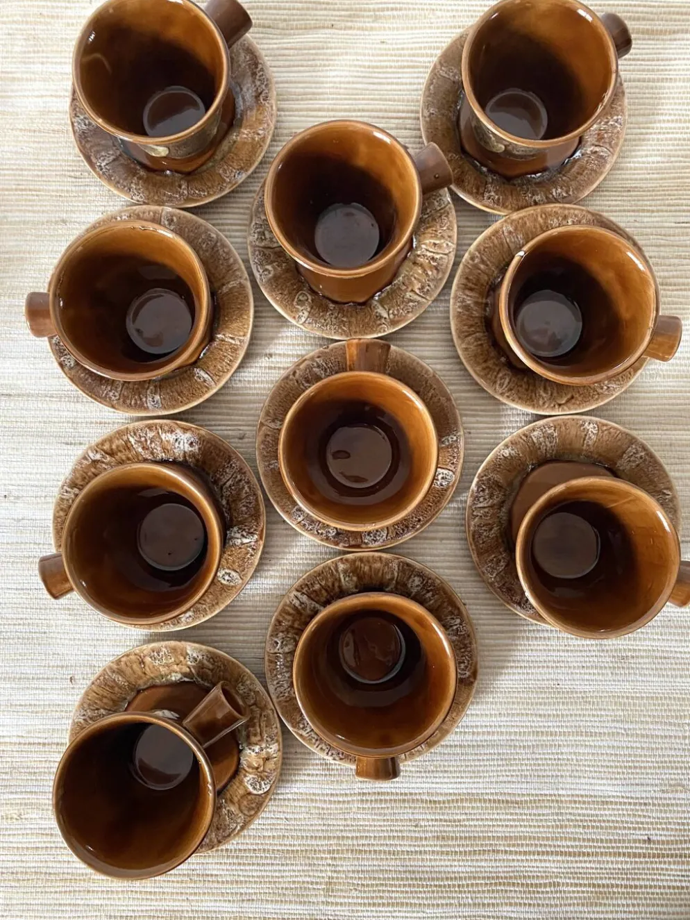 Tasses à café en céramique fat lava années 70