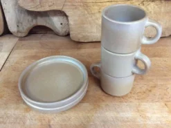Tasses à café en grès
