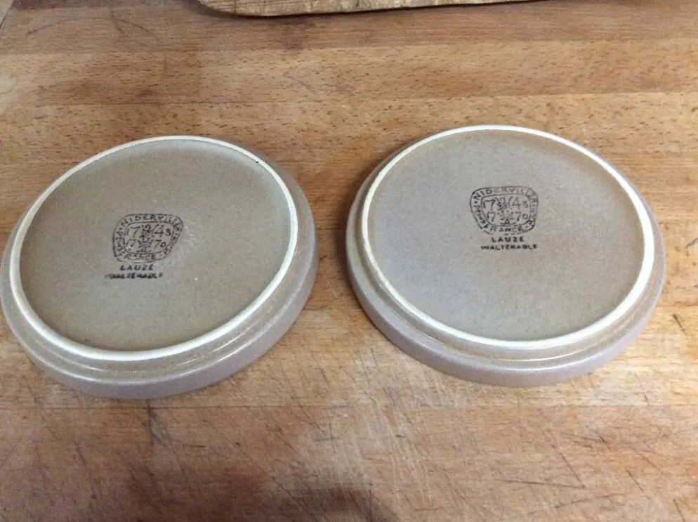 Tasses à café en grès
