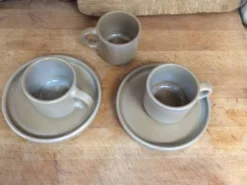 Tasses à café en grès