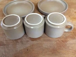 Tasses à café en grès