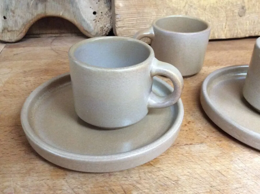Tasses à café en grès