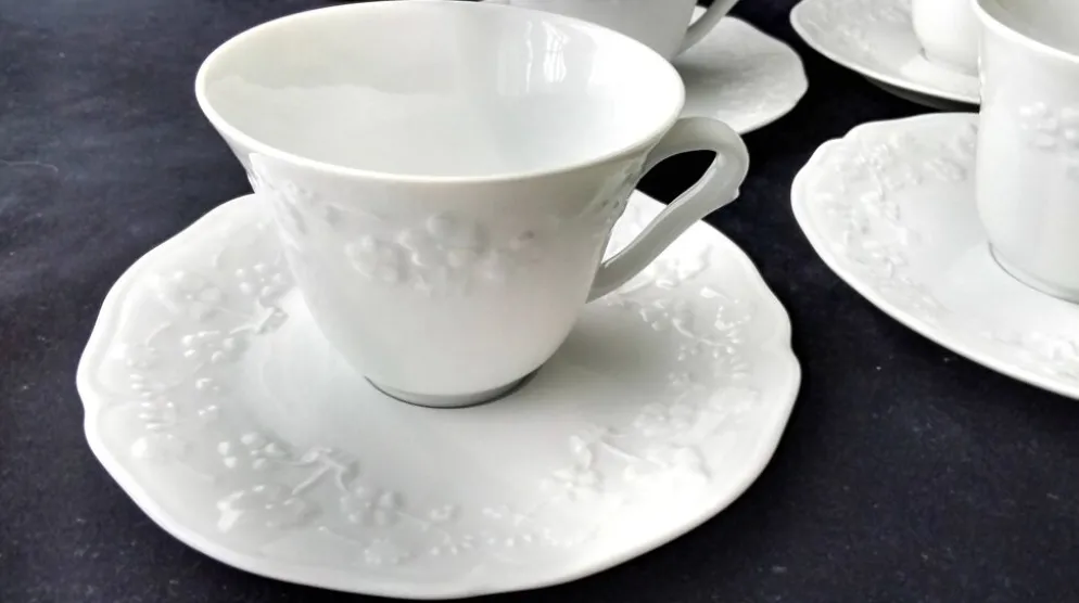 6 Tasses à café en porcelaine de Limoges