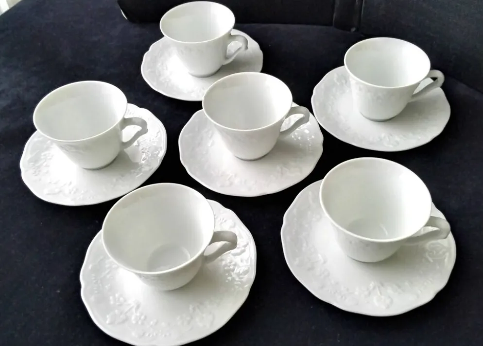 6 Tasses à café en porcelaine de Limoges