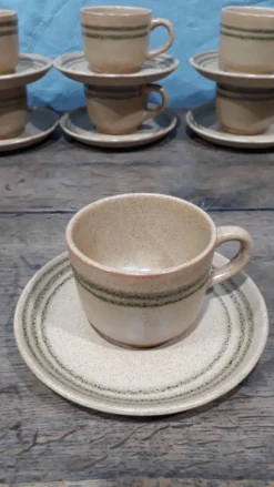 7 tasses à café et soucoupes Sarreguemines