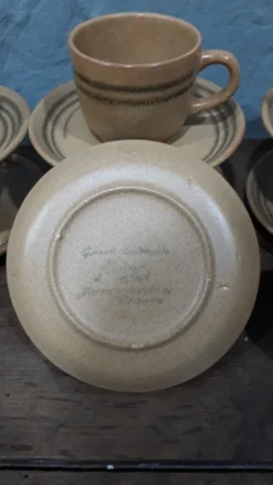 7 tasses à café et soucoupes Sarreguemines