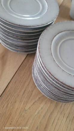 17 tasses à café et sous-tasses en grès peintes main ( idéales pro / b