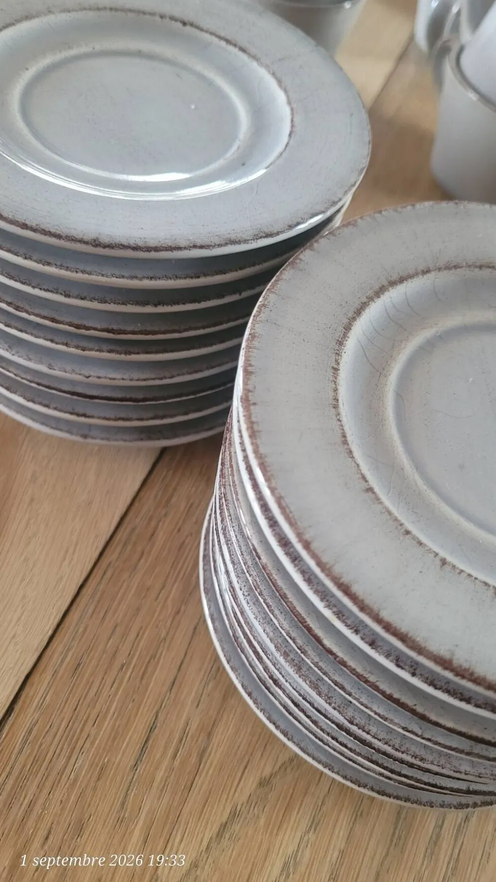 17 tasses à café et sous-tasses en grès peintes main ( idéales pro / b