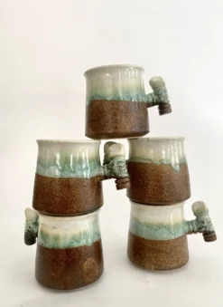 5 tasses céramique vernissée et scarifiée