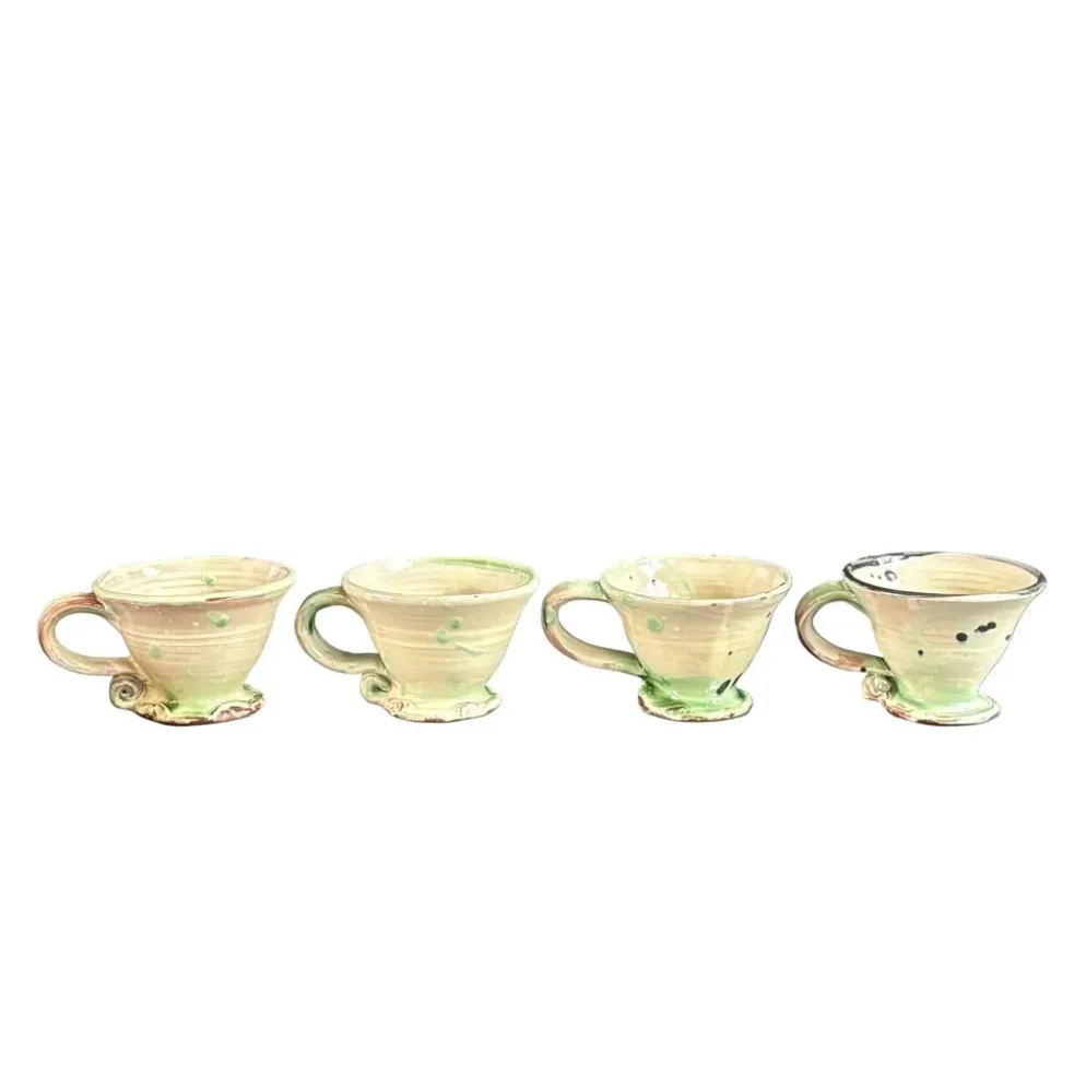 4 tasses en céramique artisanale - Ref 1361