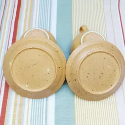 Tasses en grès