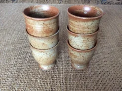 6 tasses en grès