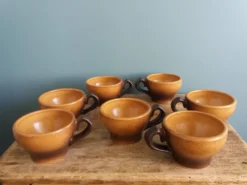 Tasses en grès