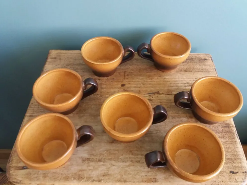 Tasses en grès