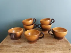 Tasses en grès
