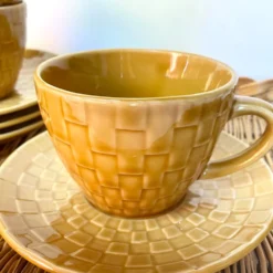 Tasses en grès émaillé