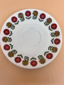 4 tasses en porcelaine 1970