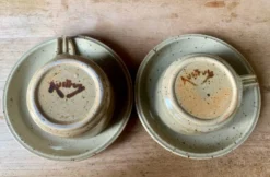 2 tasses et soucoupes en grès Jean Austruy