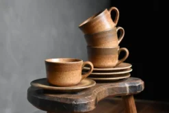 4 tasses et soucoupes grès