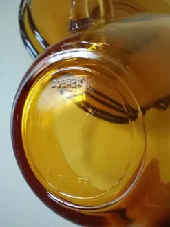 4 tasses et sous-tasses VERECO ambre