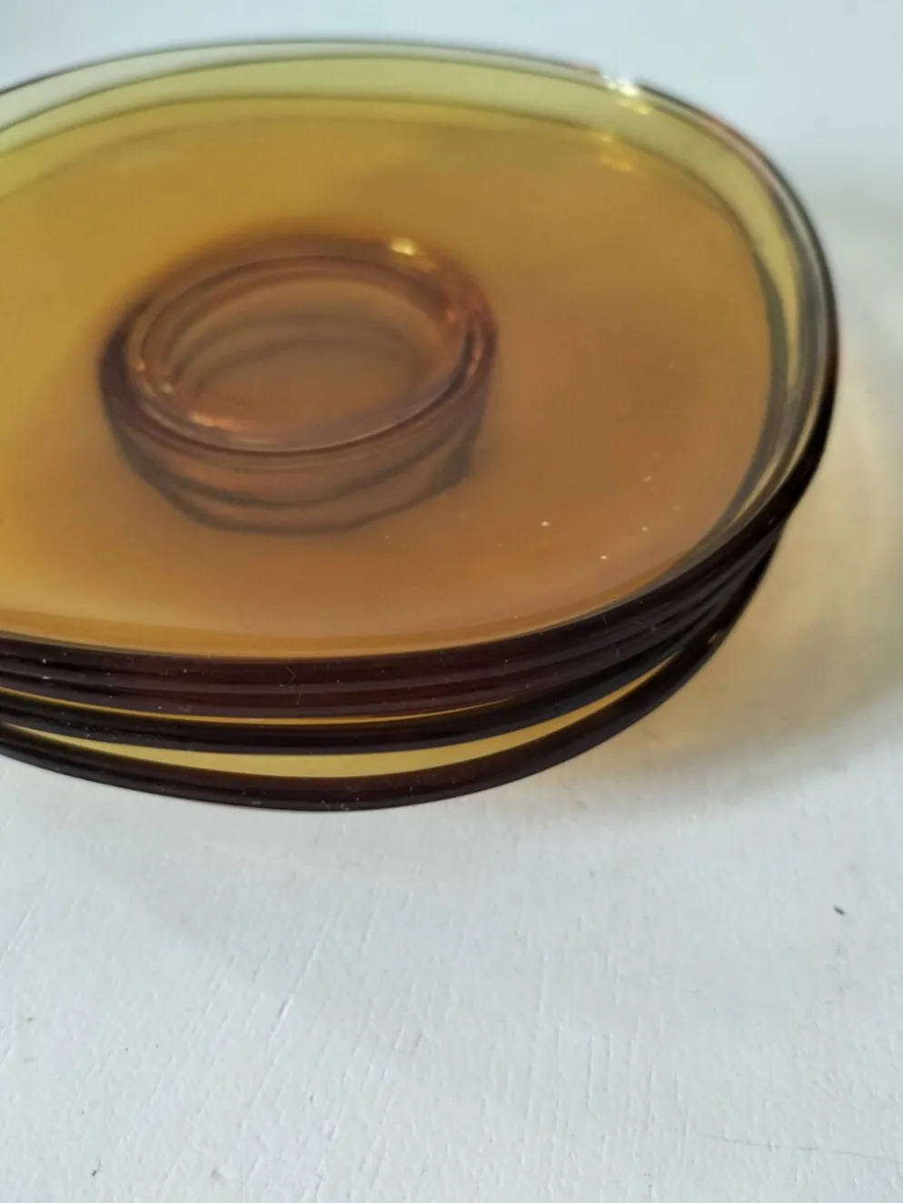 4 tasses et sous-tasses VERECO ambre