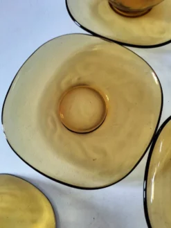 4 tasses et sous-tasses VERECO ambre