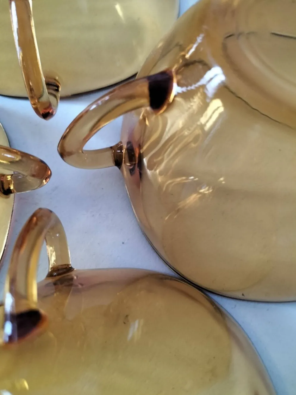 4 tasses et sous-tasses VERECO ambre