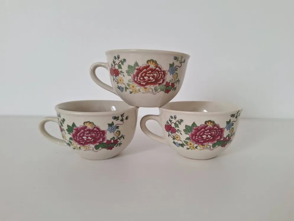Tasses à fleurs Chi Kiang Stoneware vintage