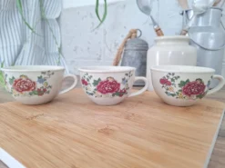 Tasses à fleurs Chi Kiang Stoneware vintage