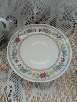 6 tasses + soupes anciennes/ années 50