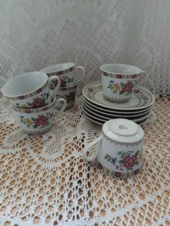 6 tasses + soupes anciennes/ années 50