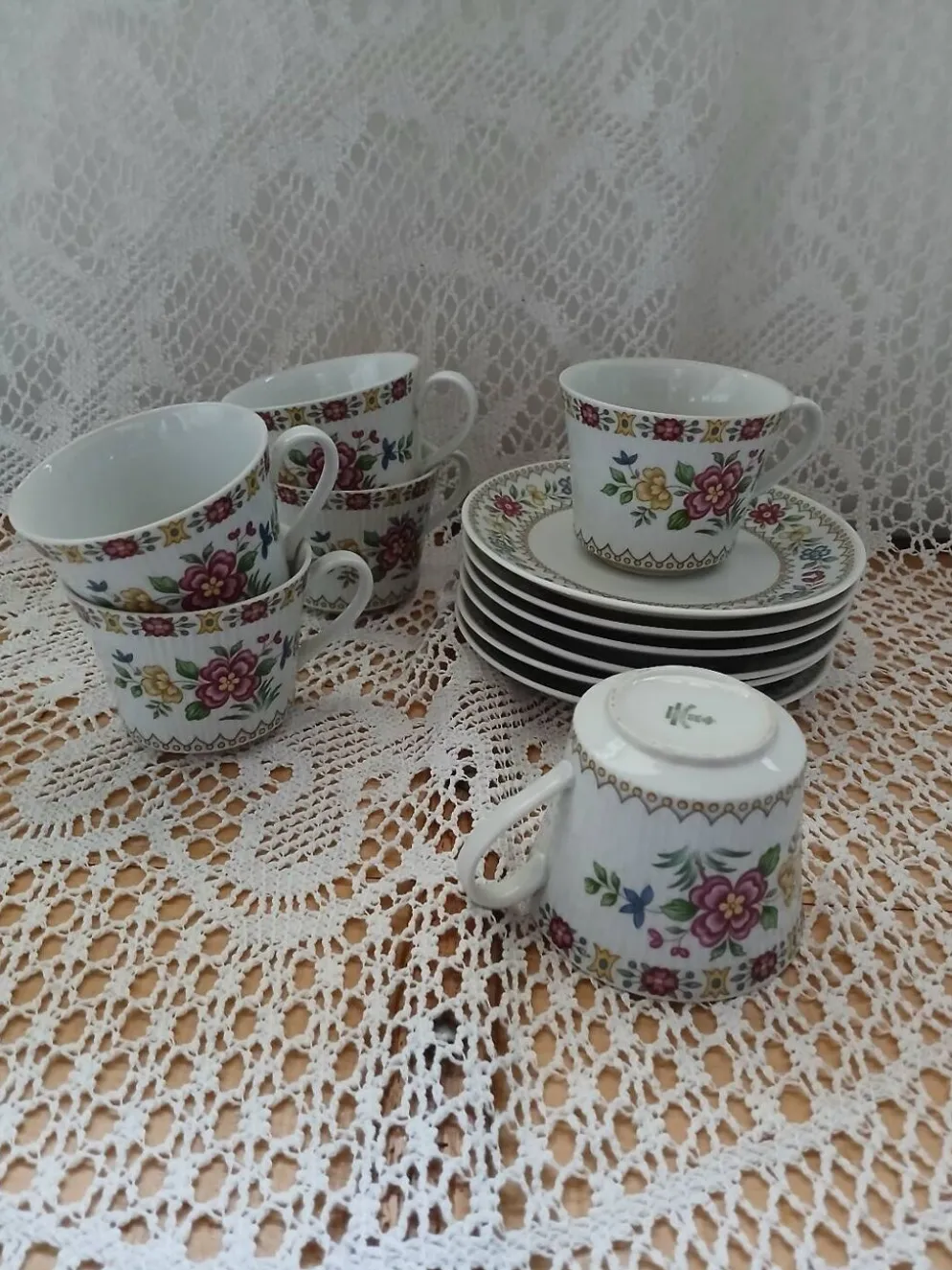 6 tasses + soupes anciennes/ années 50