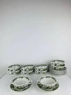 10 tasses à thé/café modèle Windsor par Ridgway, faïence anglaise