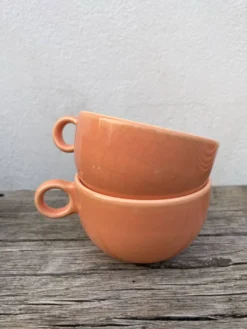 4 tasses à thé ou café en céramique saumon