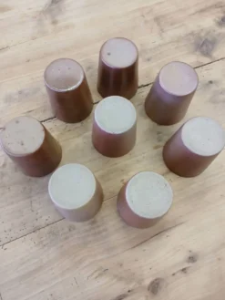8 tasses / verres anciens en grès vernisse