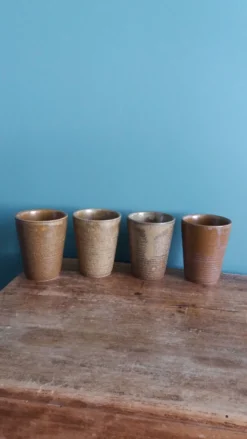Tasses verres gobelets Digoin en grès émaillé