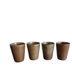 Tasses verres gobelets Digoin en grès émaillé