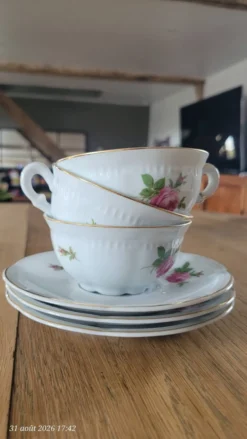 3 tasses vintage Belge Maison R.Michiels ( St Nicolas waes )