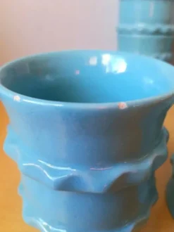 Tasses Yvon Roy en céramique