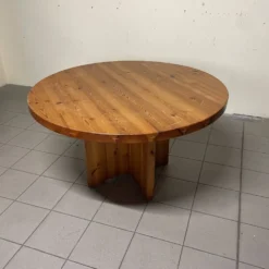 Tavolo da pranzo rotondo in larice anni '70