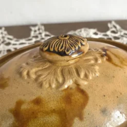Terrine ancienne en terre cuite Miele