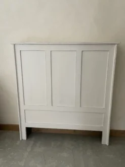 Tete de lit blanche