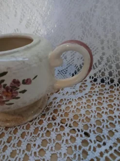 Théière ancienne signée