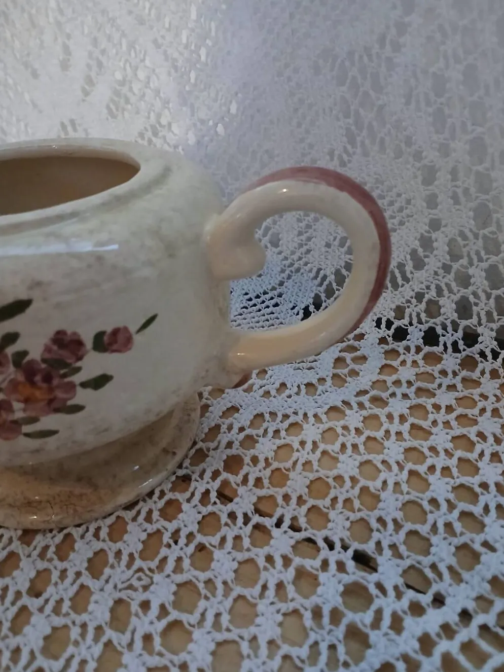 Théière ancienne signée